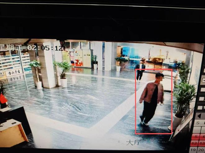 小伙入职仅一天 公司40多部手机集体“失灵” 警方提醒→